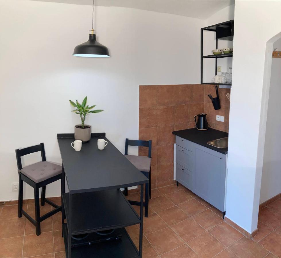 Apartmany U Reky Nezarky Lásenice Exterior foto